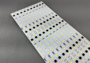 REGLETA LED PARA VITRINAS 110V 100 cm 70 LED 2 3036155 3036156 3036154 2