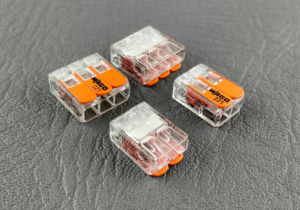 7010022 CONECTOR WAGO PALANCA 3P AWG24 12