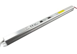 FUENTE DE PODER TUBULAR 12V6A