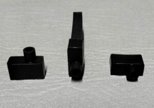 7800472 TAPA SILICONA NEGRA CON HUECO PARA FLR0616N 2
