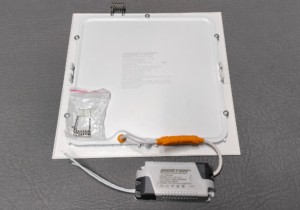 1001016 PANEL LED CUADRADO INCR 9W CALIDO 3000K BESTER 2