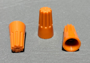 7010076 CONECTOR RESORTE NARANJA C.214 1