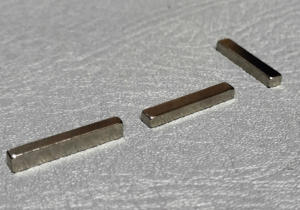 7800524 IMAN PARA PERFIL R2020 Y RA2020 1