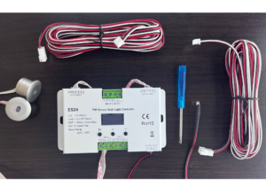 CONTROLADOR ESCALERA 5-24V TTL 3 DIMMER´S Y CONTROLADORES 2