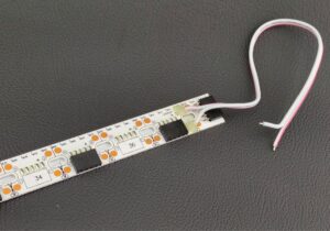 REGLETA DE 19 CONECTORES 96CM 3 7010338 REGLETA DE CONECTORES PARA 19 REGLETAS LED 96cm 3