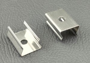 7800672 CLIP ALUMINIO GRIS PARA PERF FRDW7524 2