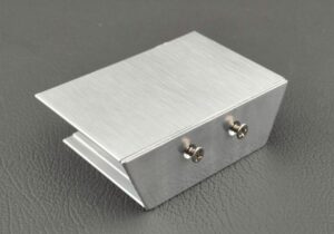 800671 TAPA ALUMINIO GRIS PARA PERF FRDW7524 CON TORNILLOS 2